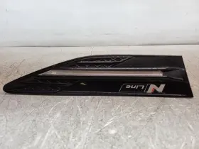 87712-L1600 HYUNDAI Line Right Fender Moulding Turn Signal