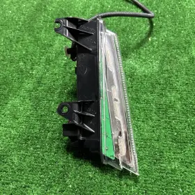 EB16CO INFINITI Front Right Rh Passenger Turn Signal Light #2