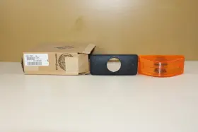 2001303C92 INTERNATIONAL Turn Signal Light
