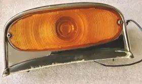 912609 INTERNATIONAL HARVESTER Front Fender Signal Light