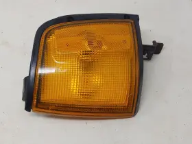 Rodeo ISUZU Driver Left Turn Signal Corner Light Fender Pup #2