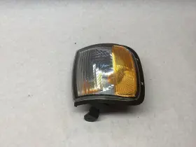 8972600131 ISUZU TRUCKS Marker Lamp Rightpark Turn Rodeo #3