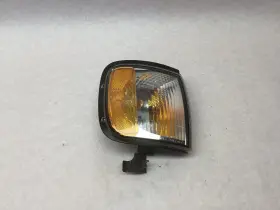 8972600131 ISUZU TRUCKS Marker Lamp Rightpark Turn Rodeo