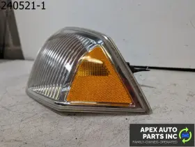 R1-CS242-U000-R JEEP Right Passenger Corner Marker Turn Light #3