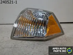 R1-CS242-U000-R JEEP Right Passenger Corner Marker Turn Light