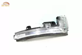 LR027945 LAND ROVER Right Door Exterior Mirror Turn Signal