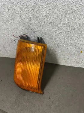 XBD100870 LAND ROVER Front Right Turn Signal Light #2 XBD100870 LAND ROVER Front Right Turn Signal Light #2