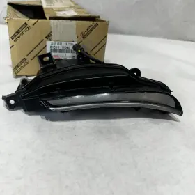81510-11040 LEXUS Passenger Led Turn Signal Lamp Light