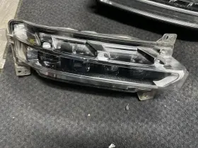116-10174R LINCOLN Passenger Corner Light Fog Driving Park