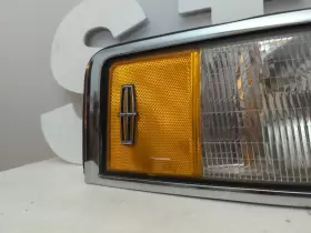 F0VB-15A428-AC LINCOLN Right Passenger Marker Light Turn #2