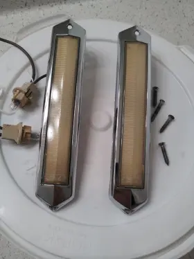 D5VB-15 LINCOLN TOWN CAR Opera Lights Waxed Town-car