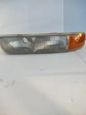 Maxzone Auto Parts M32-1601p-us8 1999-2002 Chevrolet Silverado Front Right Blinker Housing