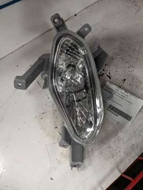 116-10598R MAZDA Front Fog Driving Light Halogen Passenger