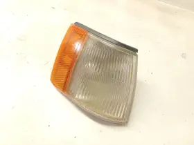 116-56314 MAZDA Passenger Right Corner Turn Signal Light Park #3