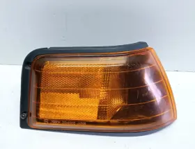 116-58239 MAZDA Right Corner Light Fender Protege Park