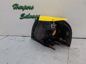B4000 MAZDA Passenger Corner Light Fender B-2500 Park #2 B4000 MAZDA Passenger Corner Light Fender B-2500 Park #2