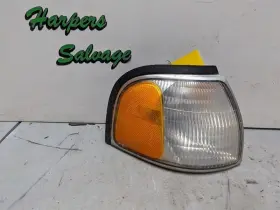 B4000 MAZDA Passenger Corner Light Fender B-2500 Park B4000 MAZDA Passenger Corner Light Fender B-2500 Park