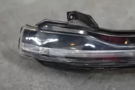 099-906-72-01 MERCEDES Right Door Mirror Turn Signal Glc #2