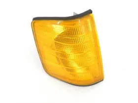 1-305-232-099 MERCEDES Front Right Passenger Turn Signal Lamp 1-305-232-099 MERCEDES Front Right Passenger Turn Signal Lamp