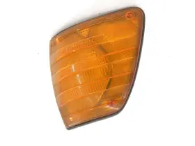 1-305-233-005 MERCEDES Front Left Driver Turn Signal Light #2