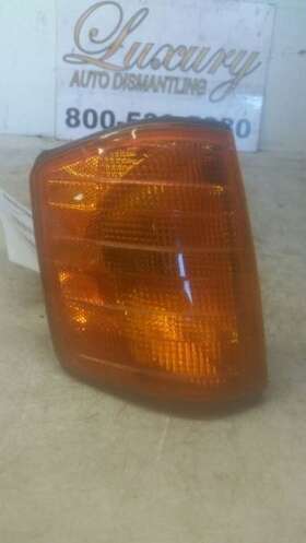 190E MERCEDES Rh Turn Signal Light