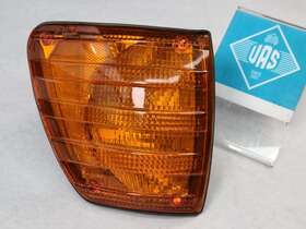 1305233006 MERCEDES Marker Light Right W116 280SE 350SE 450SE