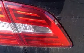 ML350 MERCEDES Driver Tail Light Inner Lamp