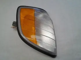 A1408260843 MERCEDES Right Passenger Turn Signal Nos Bosch