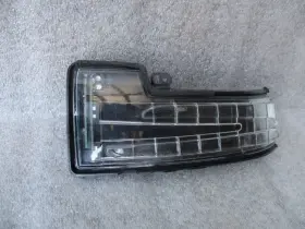 A1668200121 MERCEDES Driver Mirror Turn Signal Light Lens Gle