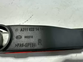 A211-822-14-14 MERCEDES Turn Signal Marker Lamp Right E320 #2