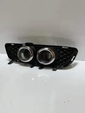 A2128850823 MERCEDES Front Bumper Right Driver Fog Light E350
