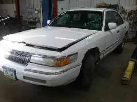 116-00849R MERCURY Passenger Corner Light Bumper Park Marquis #2