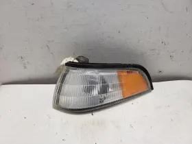 116-00853L MERCURY Driver Corner Light Lamp Turn Signal Park 116-00853L MERCURY Driver Corner Light Lamp Turn Signal Park