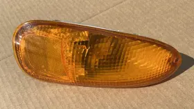 041-4310 MITSUBISHI Front Right Rh Turn Signal Light Lamp