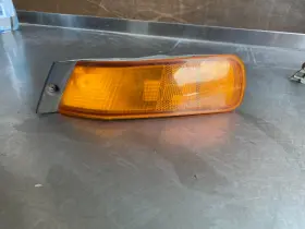 210-37598 MITSUBISHI Lh Left Driver Front Bumper Turn Signal