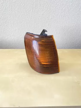 210-37749 MITSUBISHI Ls Front Passenger Corner Light Turn #2