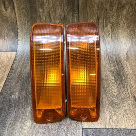 210-87245 MITSUBISHI Delica Space Gear Jdm Front Turn Signal