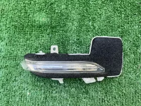 8351A102 MITSUBISHI Signal Lamp Mirror Right Turn Eclipse