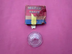 1138328 MOPAR Up Parking Light Lens Nos Lamp B1 B2 Dodge