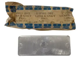 2585063 MOPAR Monaco Right Passenger Parking Lamp Light Lens 2585063 MOPAR Monaco Right Passenger Parking Lamp Light Lens