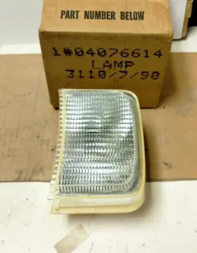 4076614 MOPAR Nos Lamp Turn Signal Mirada Dodge Park