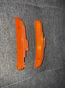 CH2550136 MOPAR Marker Lights Lamp 300 Chrysler