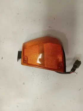 116-58069 NISSAN Stanza Right Corner Turn Signal Light Park 116-58069 NISSAN Stanza Right Corner Turn Signal Light Park