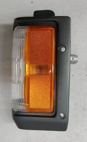 116-58203 NISSAN Right Corner Lamp Turn Signal Light Park