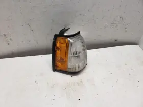 116-58205R NISSAN Passenger Corner Light Lamp Turn Signal