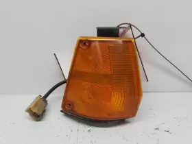 116-58301R NISSAN Passenger Corner Light Lamp Turn Signal