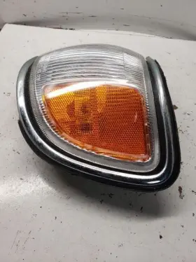 Pathfindr NISSAN Driver Corner Light Lamp Turn Signal Park #2