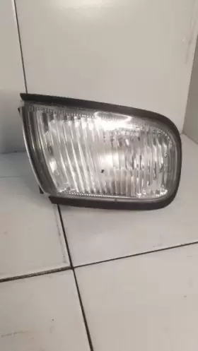 116-58698BR NISSAN Passenger Corner Light Lamp Turn Signal