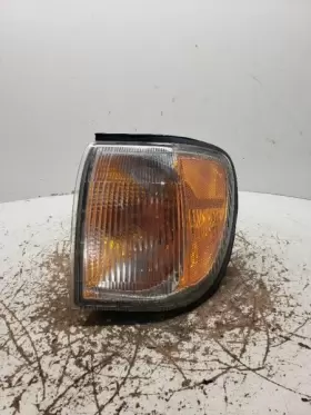 116-59247L NISSAN Driver Corner Light Lamp Turn Signal Park