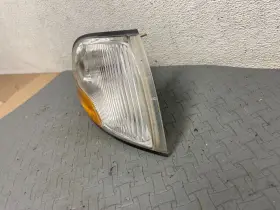 116-60255R NISSAN Right Passenger Turn Signal Corner Quest #2